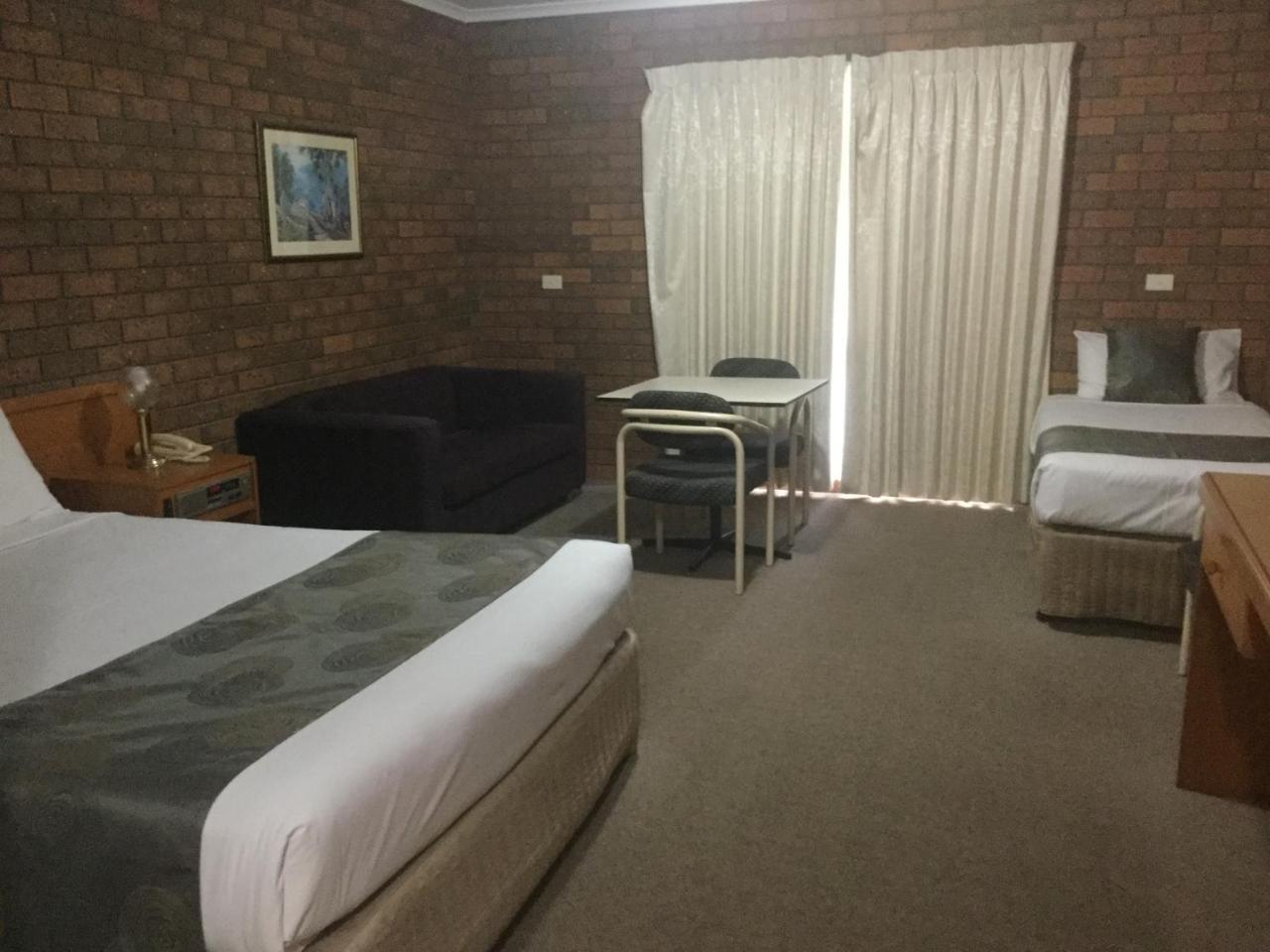 Sportslander Motor Inn Moama Exterior foto