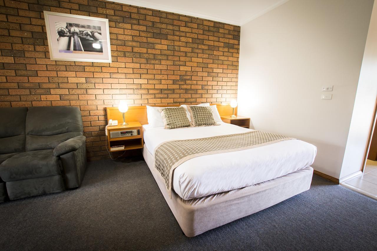 Sportslander Motor Inn Moama Exterior foto