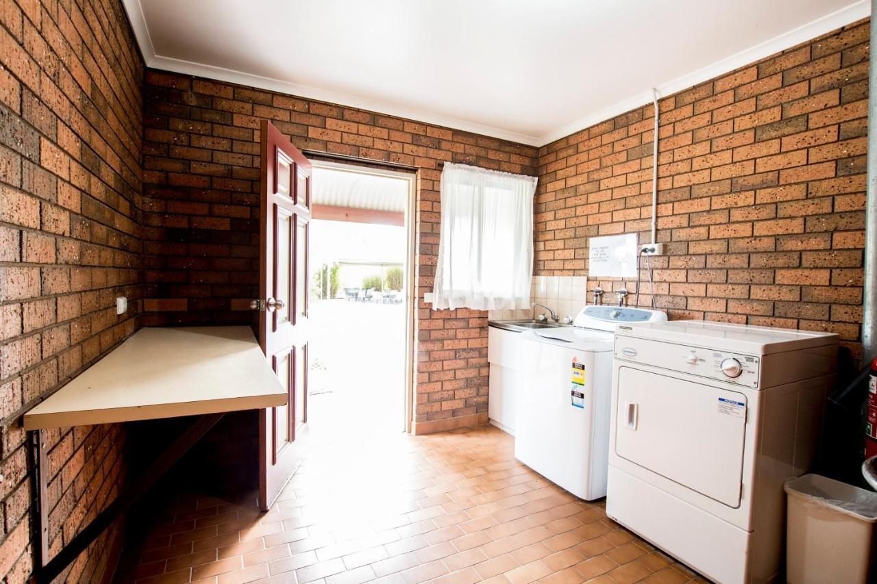 Sportslander Motor Inn Moama Exterior foto